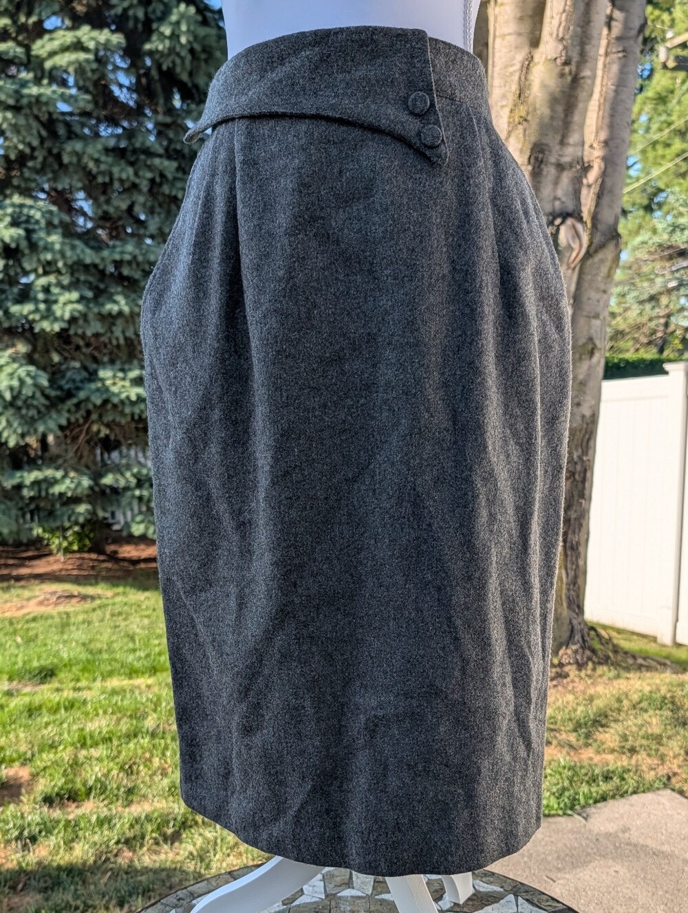 100% Wool 80s Dark Acadamia Christy Girl New York Charcoal Gray Pencil Skirt EUC